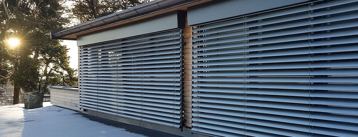 Utvendige persienner | Pris fra 4 381,- (1x1m)