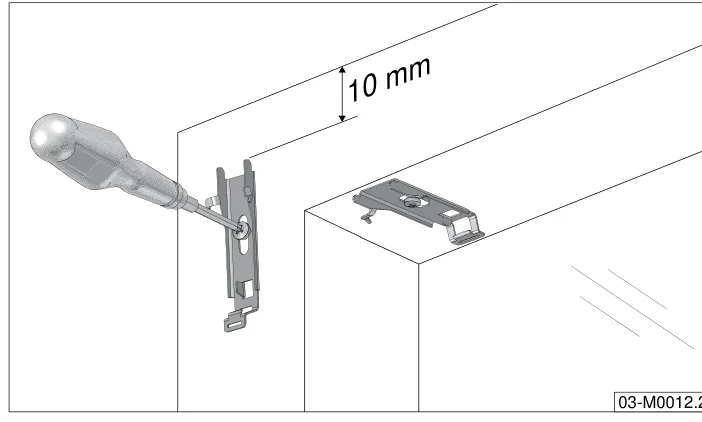 Stålbrakett skrus fast på oversiden av vegg/karm med skrutrekker, 10 mm fra forkanten, med en løs brakett ved siden