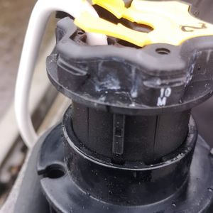 Viktig å få dette i spor på hylse ved montering av ny motor